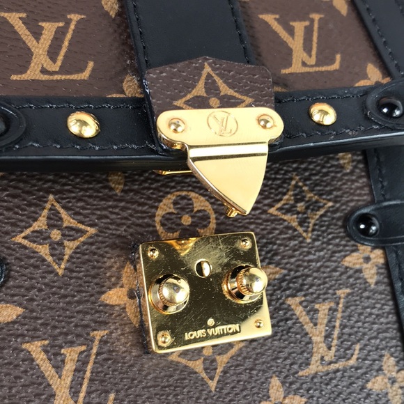 RARE ๐ TRUNKS POCHETTE ๐ CROSSBODY LOUIS VUITTON - Picture 8 of 16